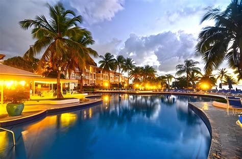 corinth resorts